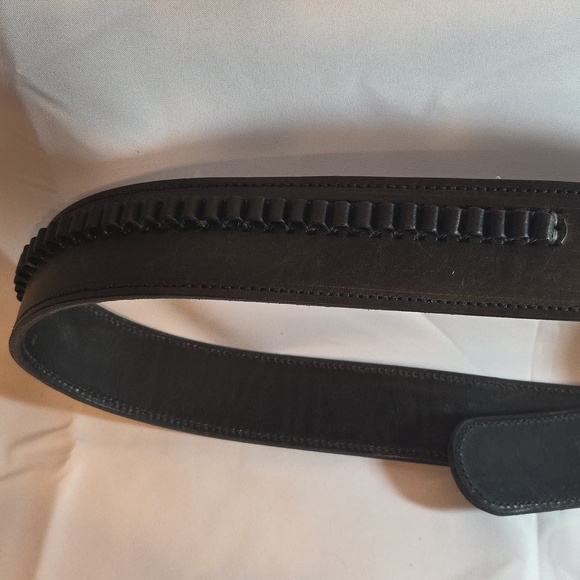 Gun Belt and Black Leather Holster - Picture 4 of 6